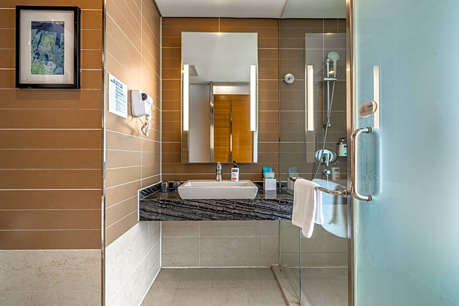 Holiday Inn Express Chongqing Guanyinqiao By IHG