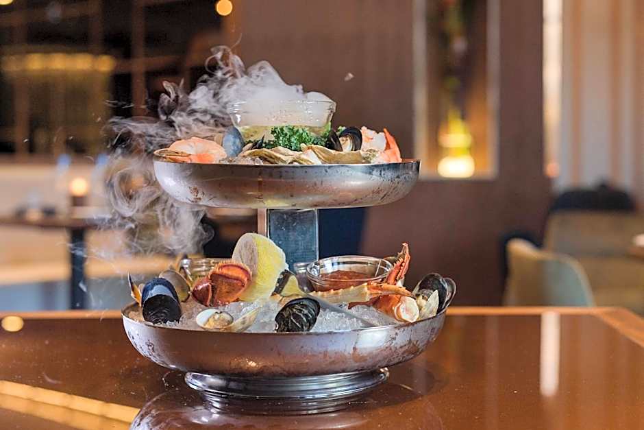 Delta Hotels by Marriott Burnaby Conference Centre