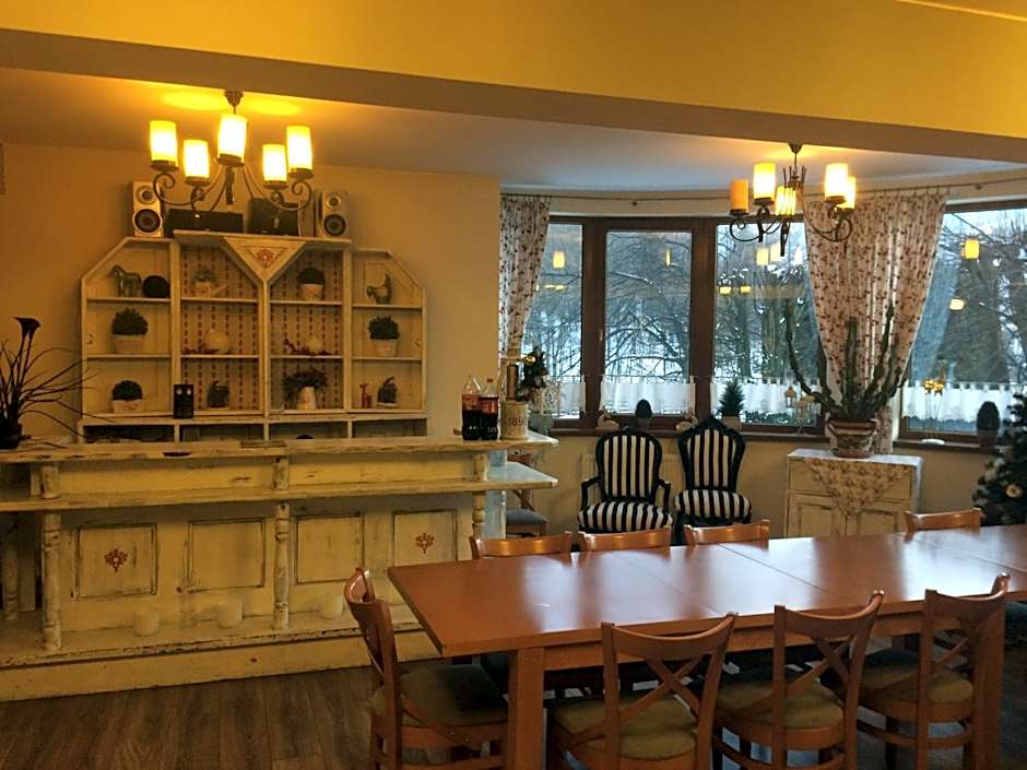 Ośrodek Wypoczynkowo-Szkoleniowy HALNY