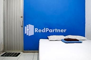 Cosmo Tanjung Duren Mitra RedDoorz