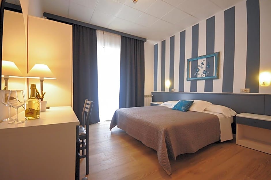 Hotel Crystal