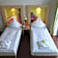 H Hotel 4Youth