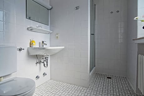 Standard Single Room with Shared Bathroom