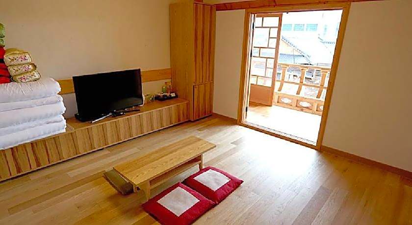 Hwangnamkwan Hanok Guesthouse