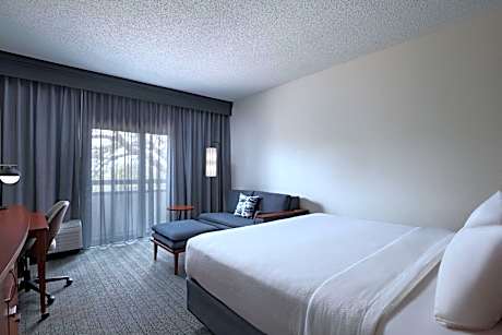 King Room with Sofa Bed