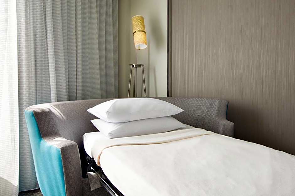 Courtyard by Marriott Knoxville Downtown