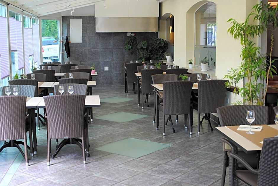 Motel - Hôtel La Poularde