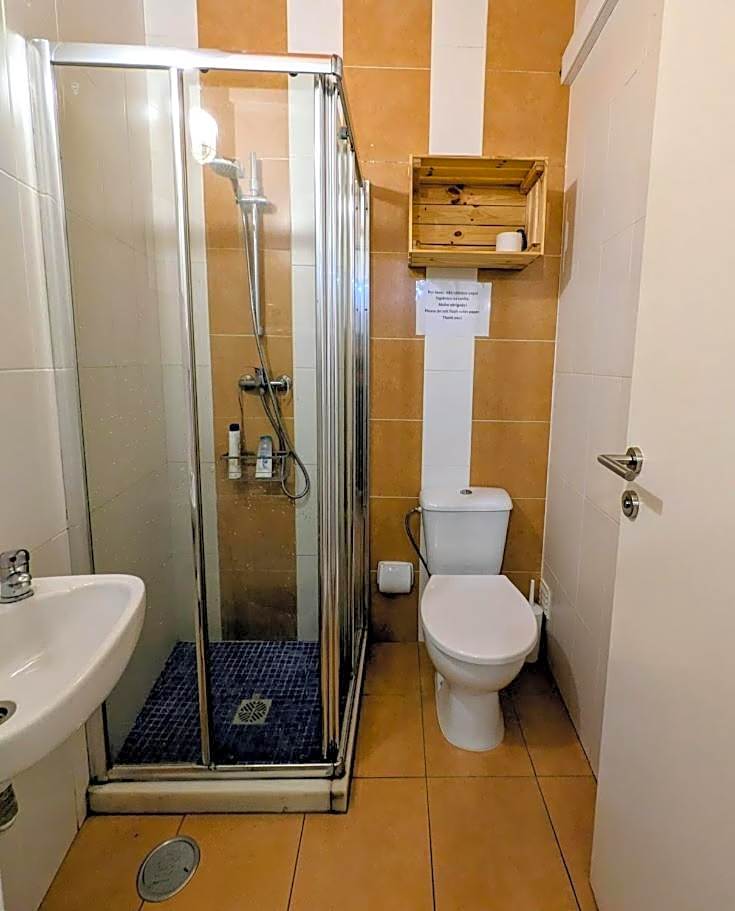 Orange3 Hostel