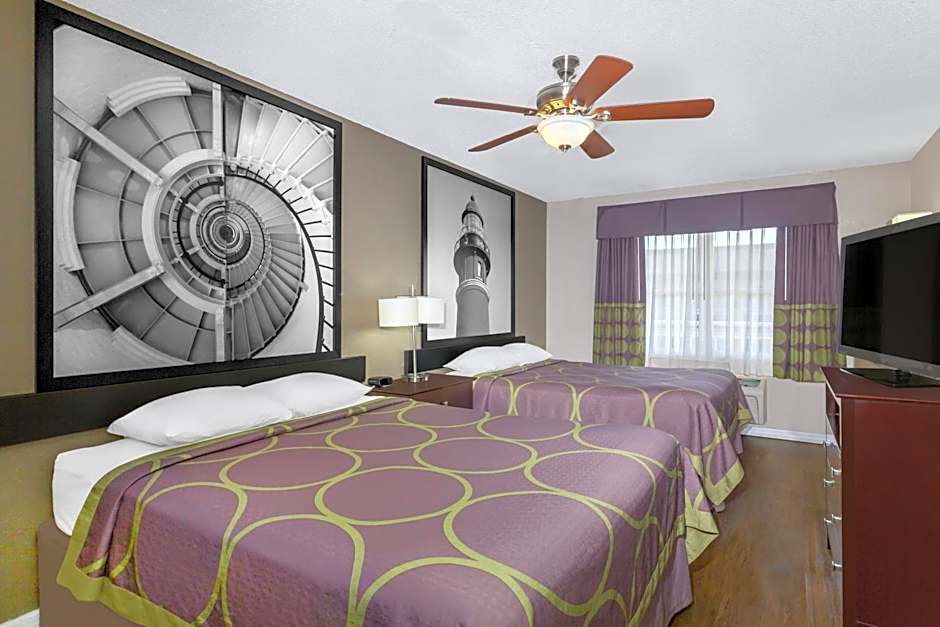 Super 8 by Wyndham Ellenton Bradenton Area