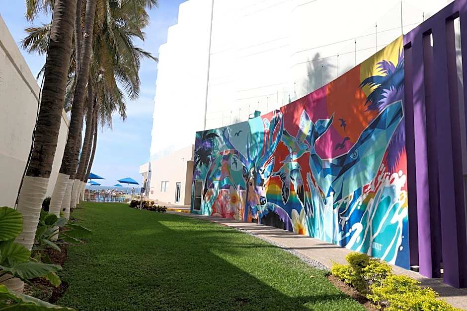 Garner Hotel Mazatlan Beach