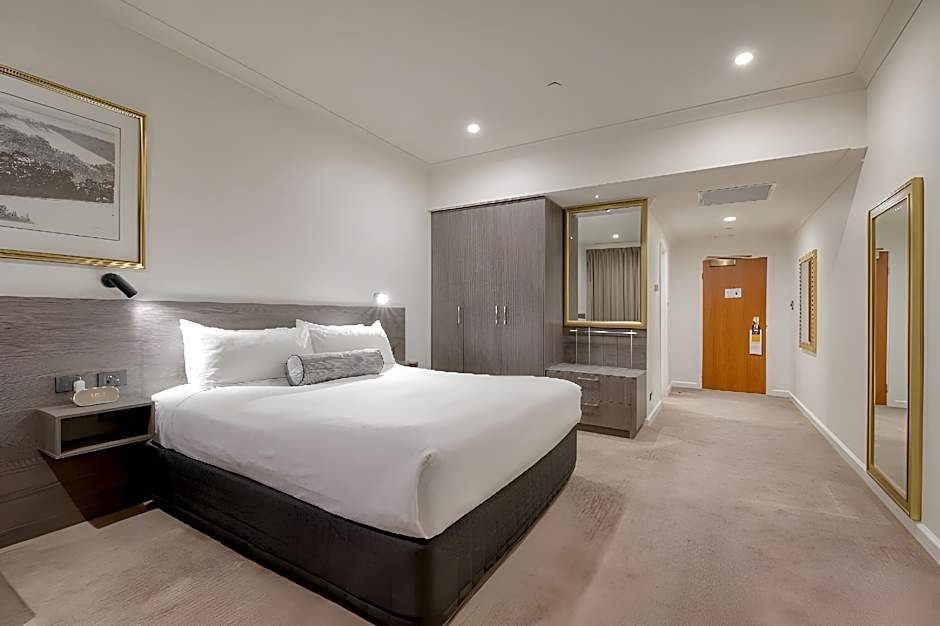 Duxton Hotel