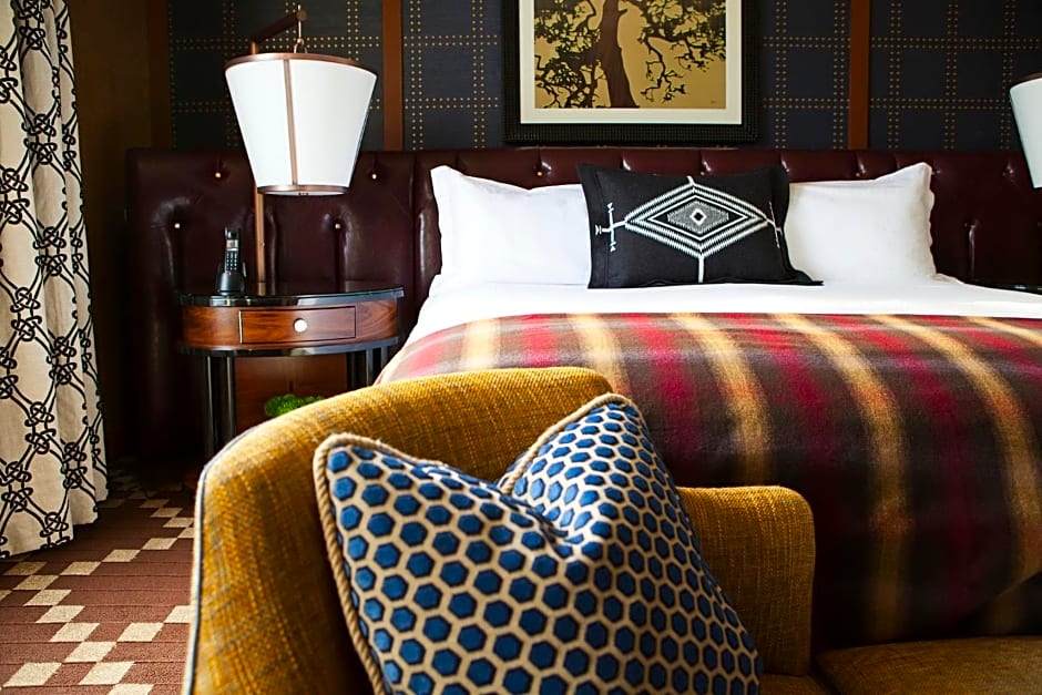 Kimpton Riverplace Hotel By IHG
