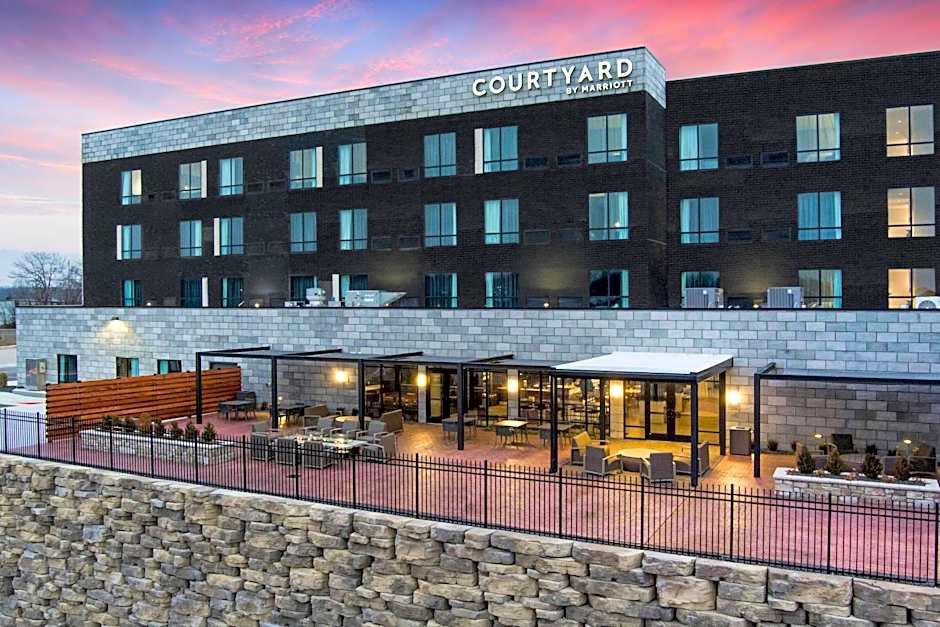 Courtyard by Marriott Jefferson City