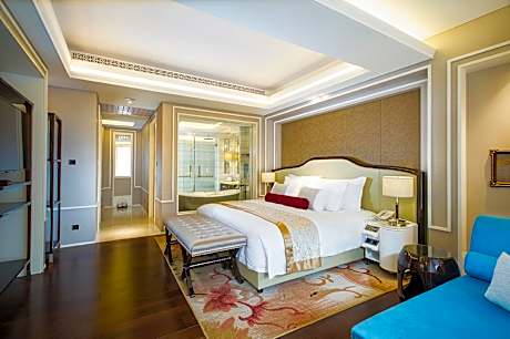 Deluxe Garden View King