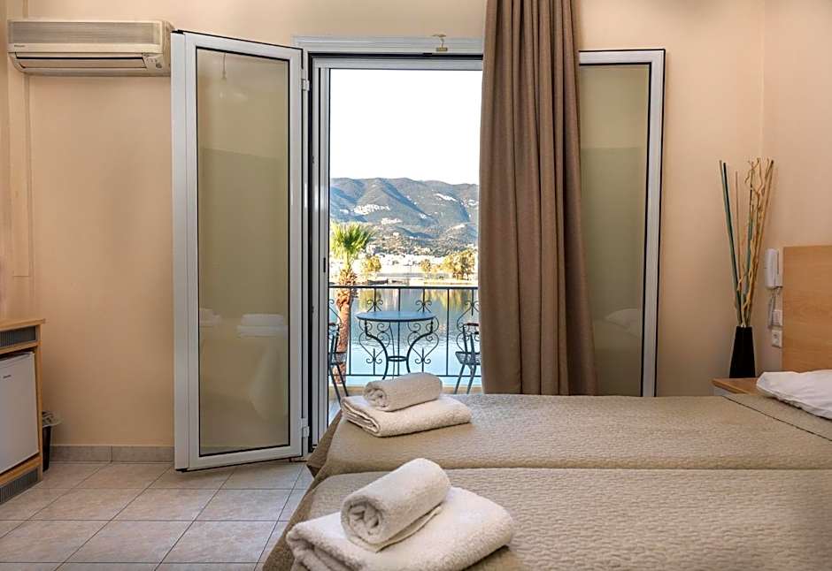 Theano Hotel