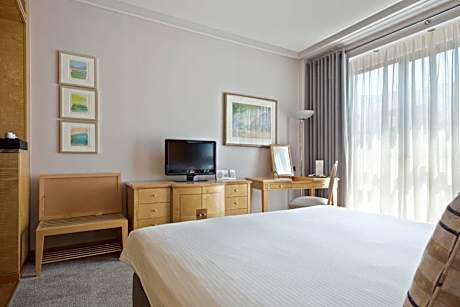 Supreme VIP Experience Room