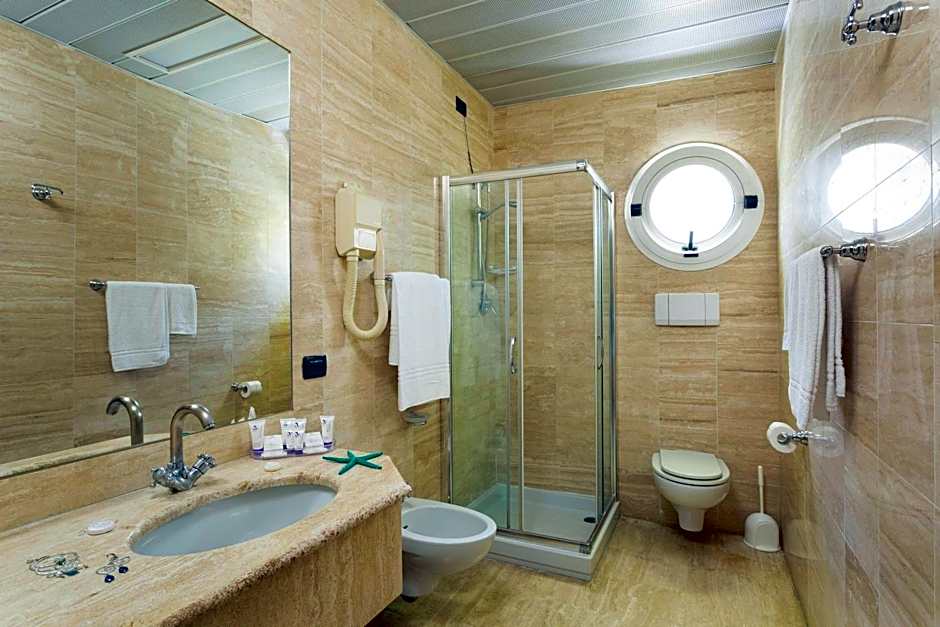Astoria Suite Hotel