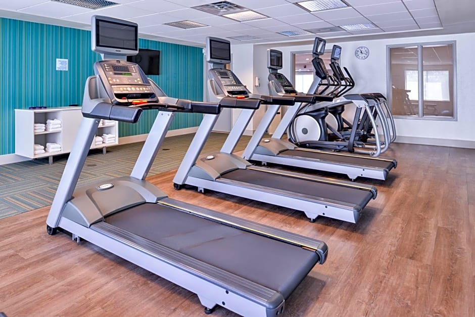 Holiday Inn Express & Suites Selma By IHG