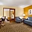 Country Inn & Suites by Radisson, Mishawaka - South Bend