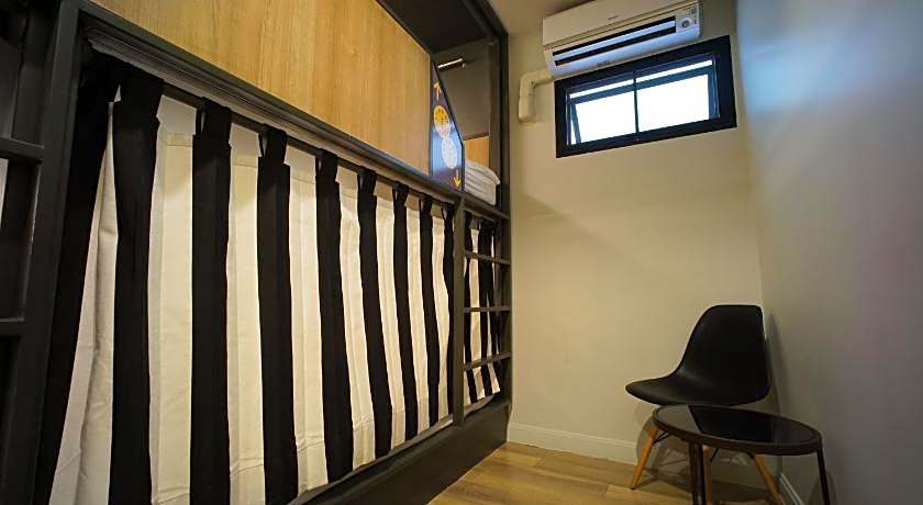 BRB Hostel Bangkok Silom