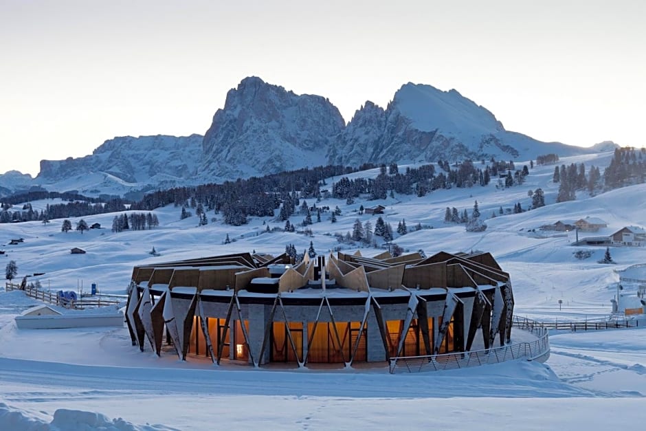 Alpina Dolomites