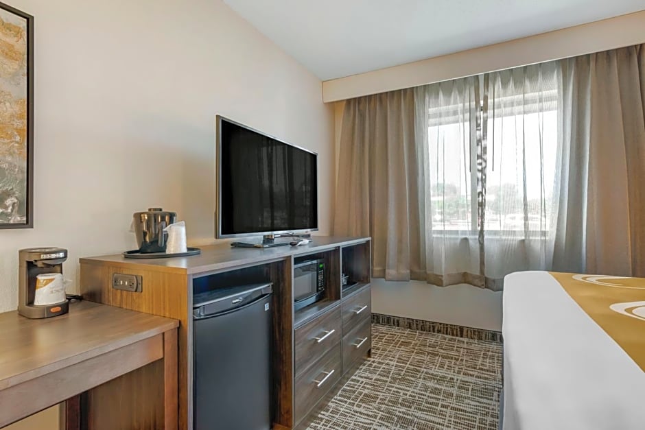 Quality Inn St. Cloud West