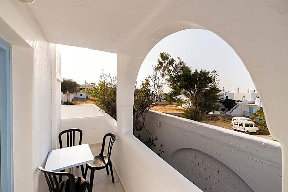 Stratos Apartments & Studios