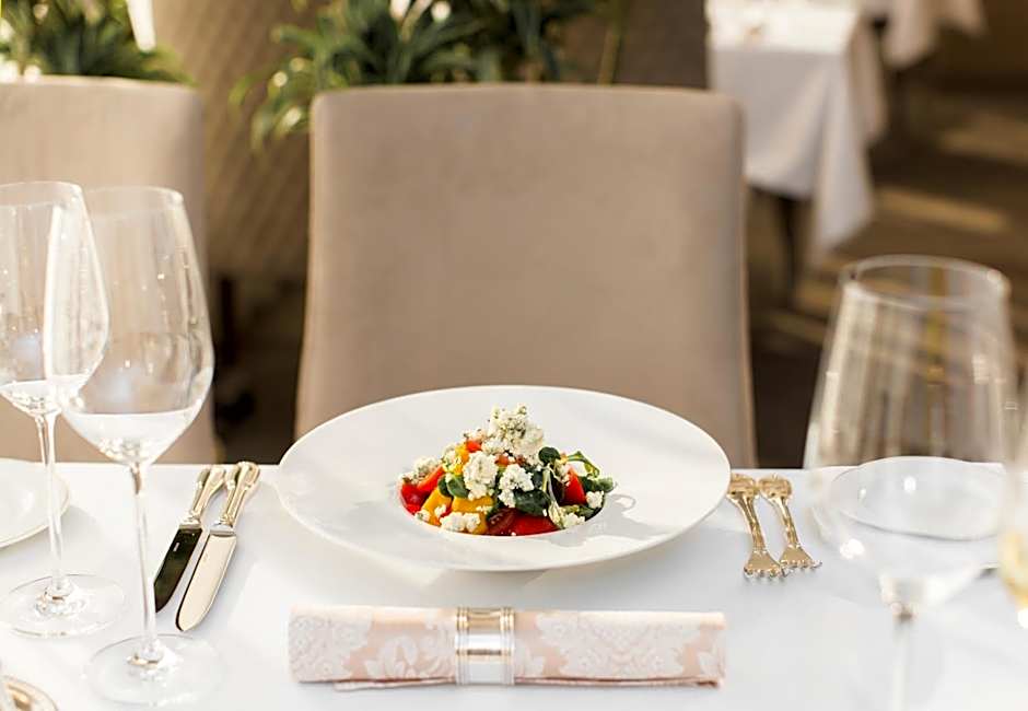 Nobil Luxury Boutique Hotel