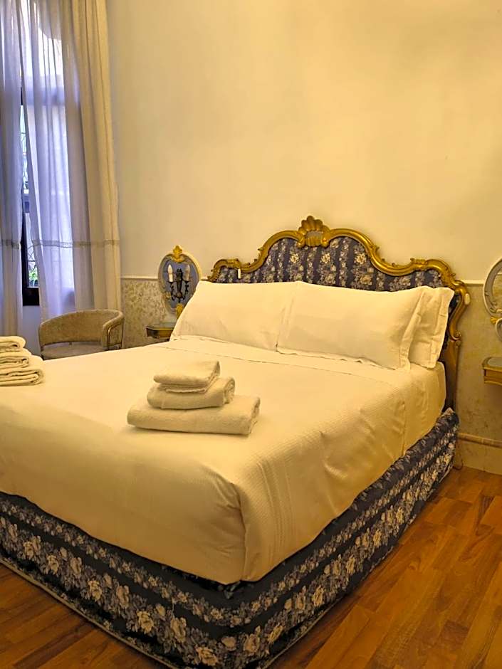 Casa Alla Fenice