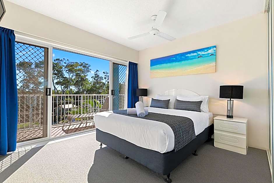 White Crest Apartments