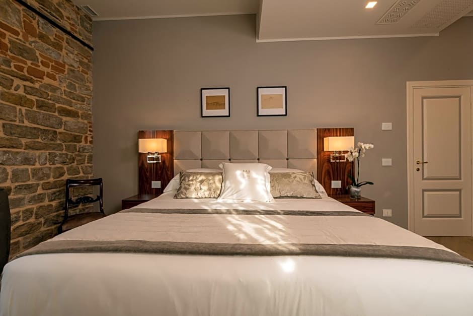 Donati Luxury Tower Suites
