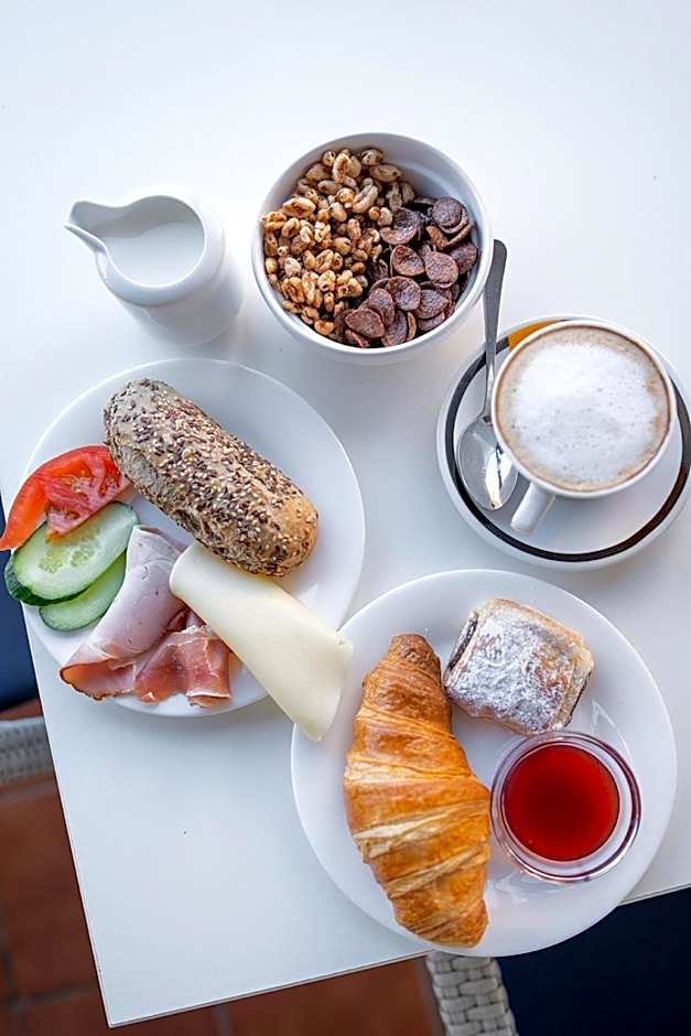 Planet Hotels BLUE - Adults Only 16 years