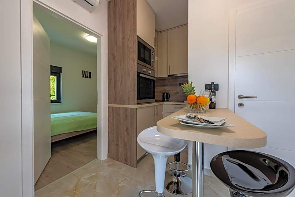 Apartmani Curic beachfront by Pag tours