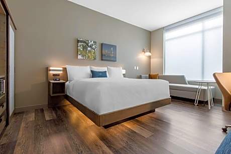 King Room - Accessible/Non-Smoking