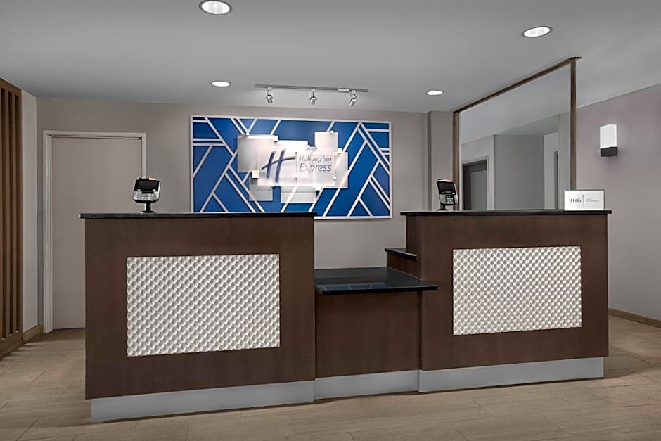 Holiday Inn Express Fargo - West Acres By IHG