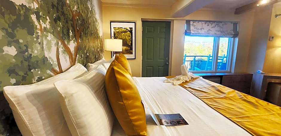 Arbors at Island Landing Hotel & Suites