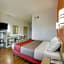 Motel 6-Brampton, ON - Toronto