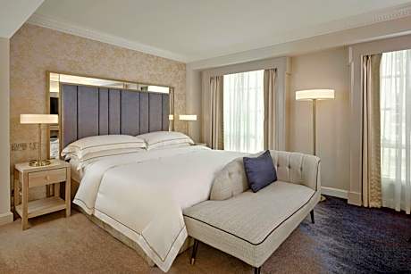 Heritage Deluxe King Room