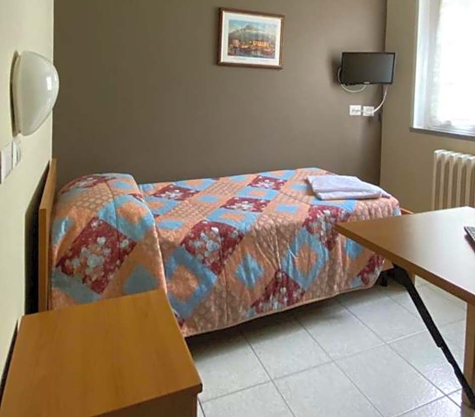 Albergo del mera-ristorante da Lui