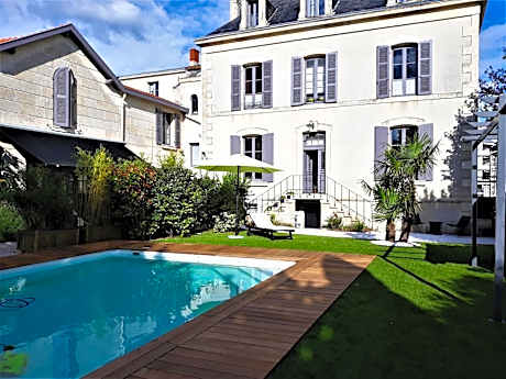 Chambres d'Hôtes Maison La Porte Rouge