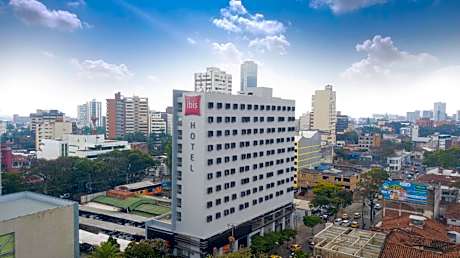 Ibis Cali Granada
