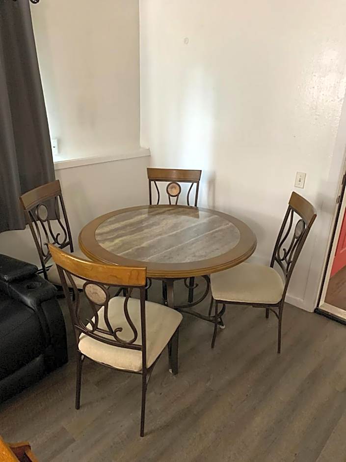 410 e45th 2 bedroom apartment