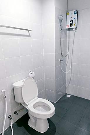 Standard Double Room (1 King Bed)