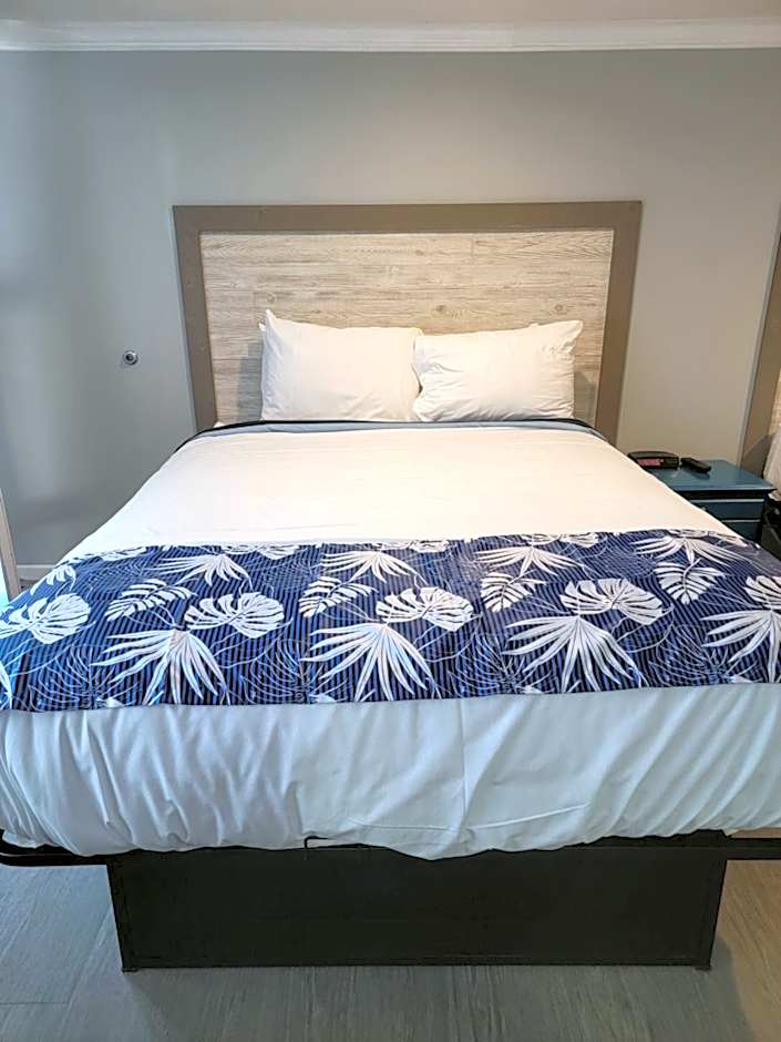 Tides Motel - Hampton Beach