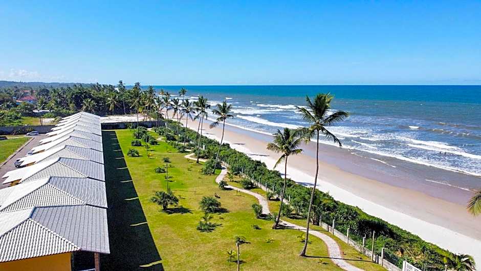 Refúgio Pé na Areia com 4 quartos em Ilhéus - Condomínio Perfeito para Família!