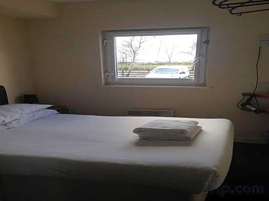 Metro Inns Falkirk
