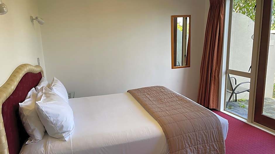 Chantillys Motor Lodge