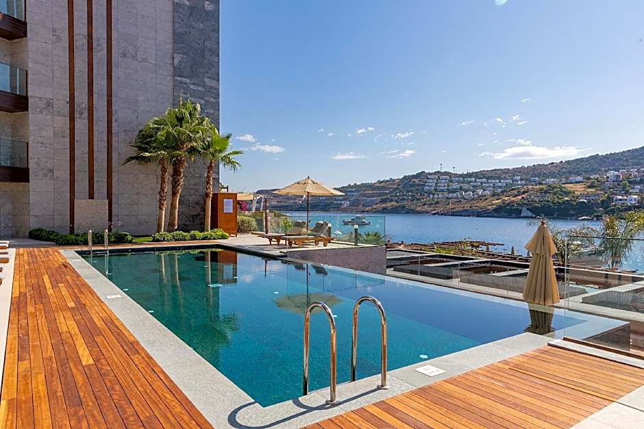 Mare Deluxe Residences  & Villas