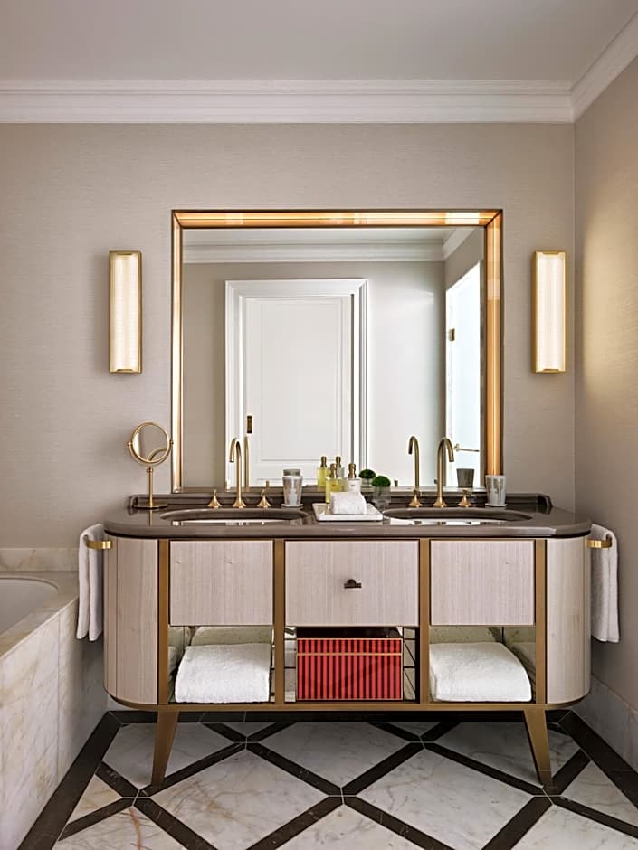 Rosewood Vienna