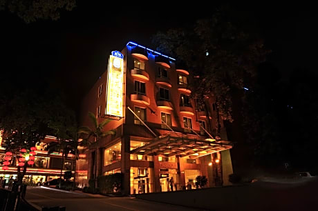 King Garden Hotel